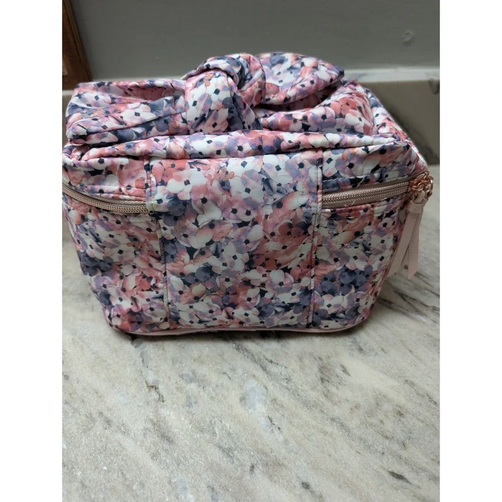Nicole Miller New York Makeup Travel Case Flower Design